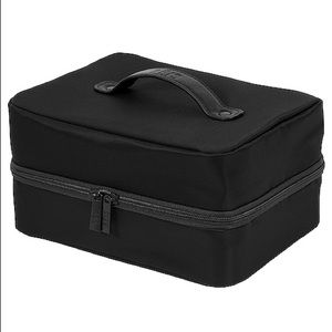 BEISTRAVEL The Hanging Cosmetic Case in Black